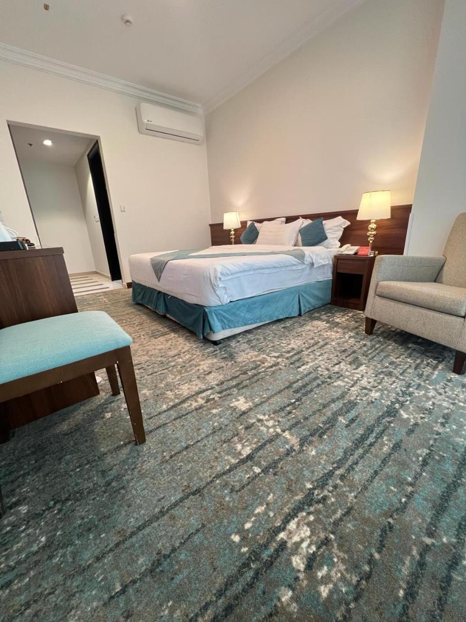 אל-מדינה Zaha Al Madina Hotel מראה חיצוני תמונה